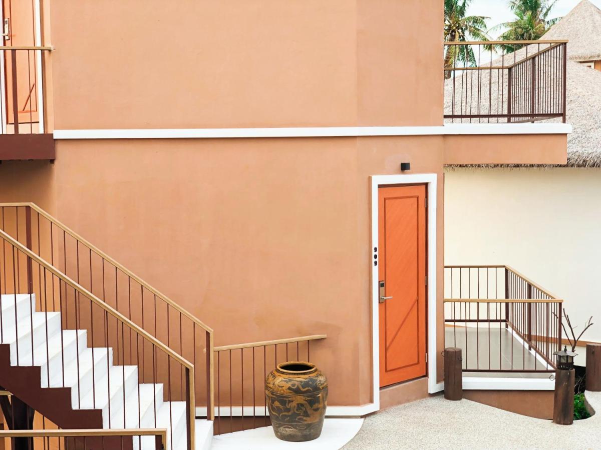 Seaman Resort Haad Chao Samran Esterno foto
