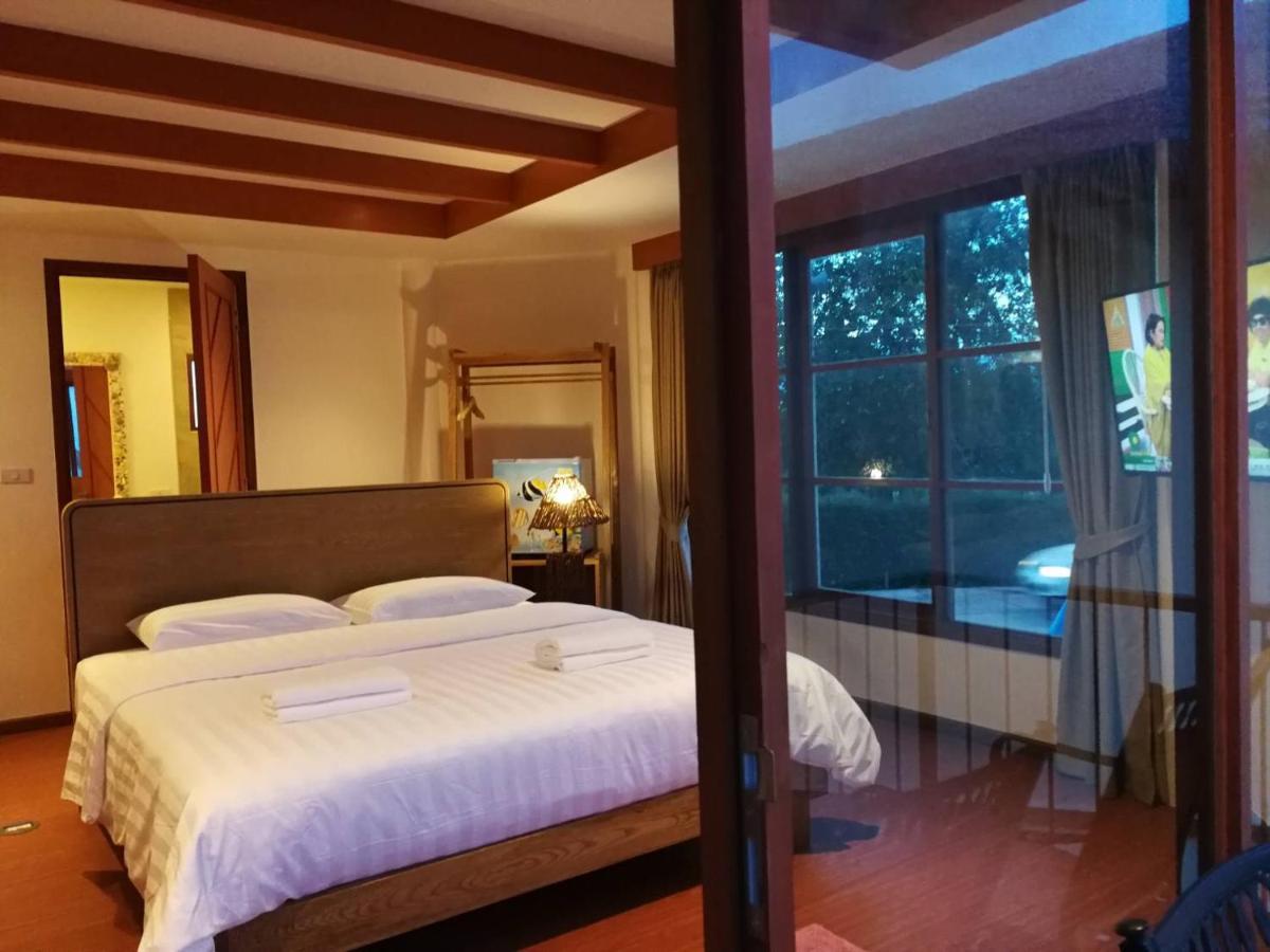 Seaman Resort Haad Chao Samran Esterno foto